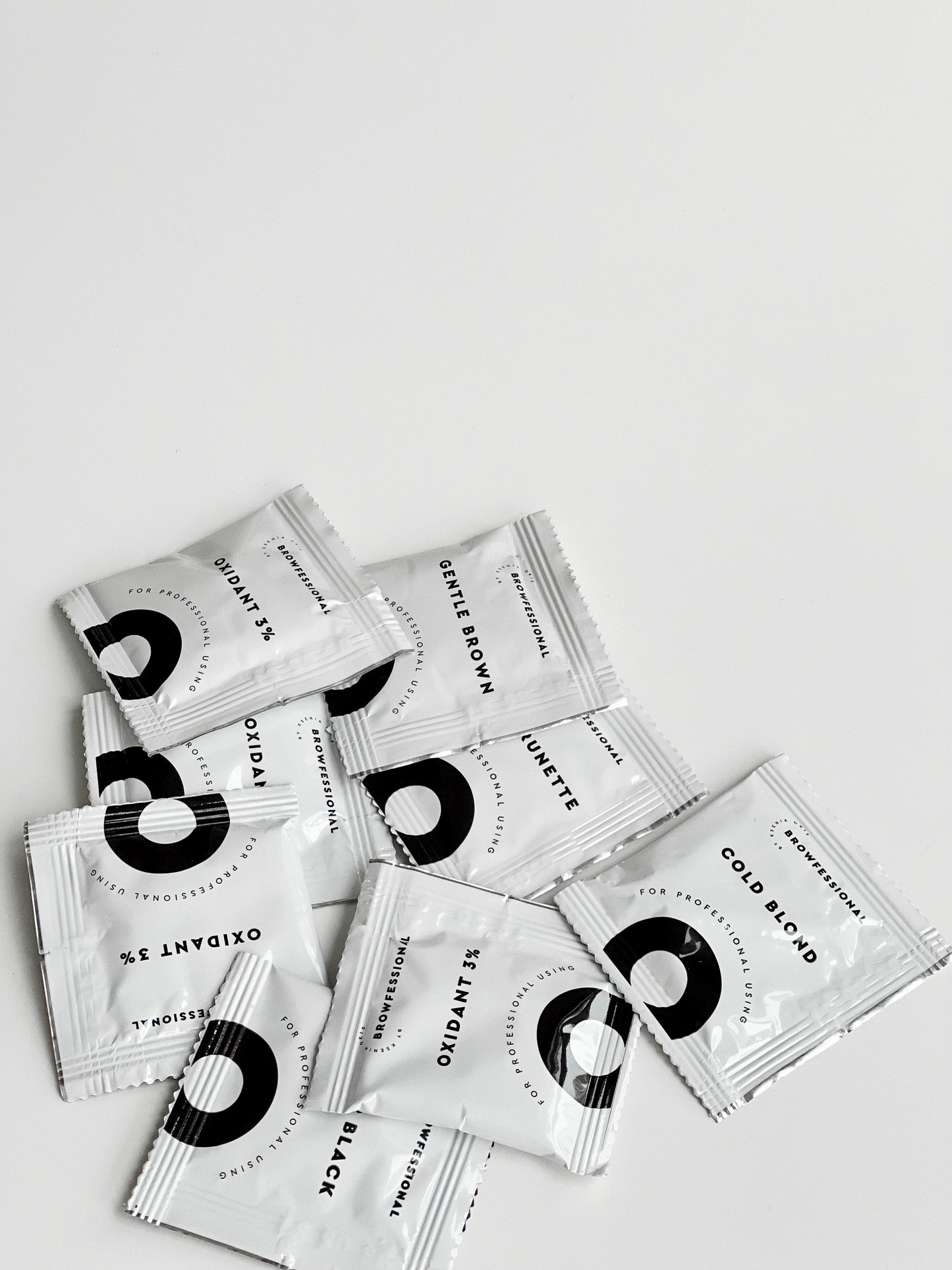 OKIS Brow Set of cream-paint for eyebrows with henna extract (without oxidizer) (4 sachets*5 ml)