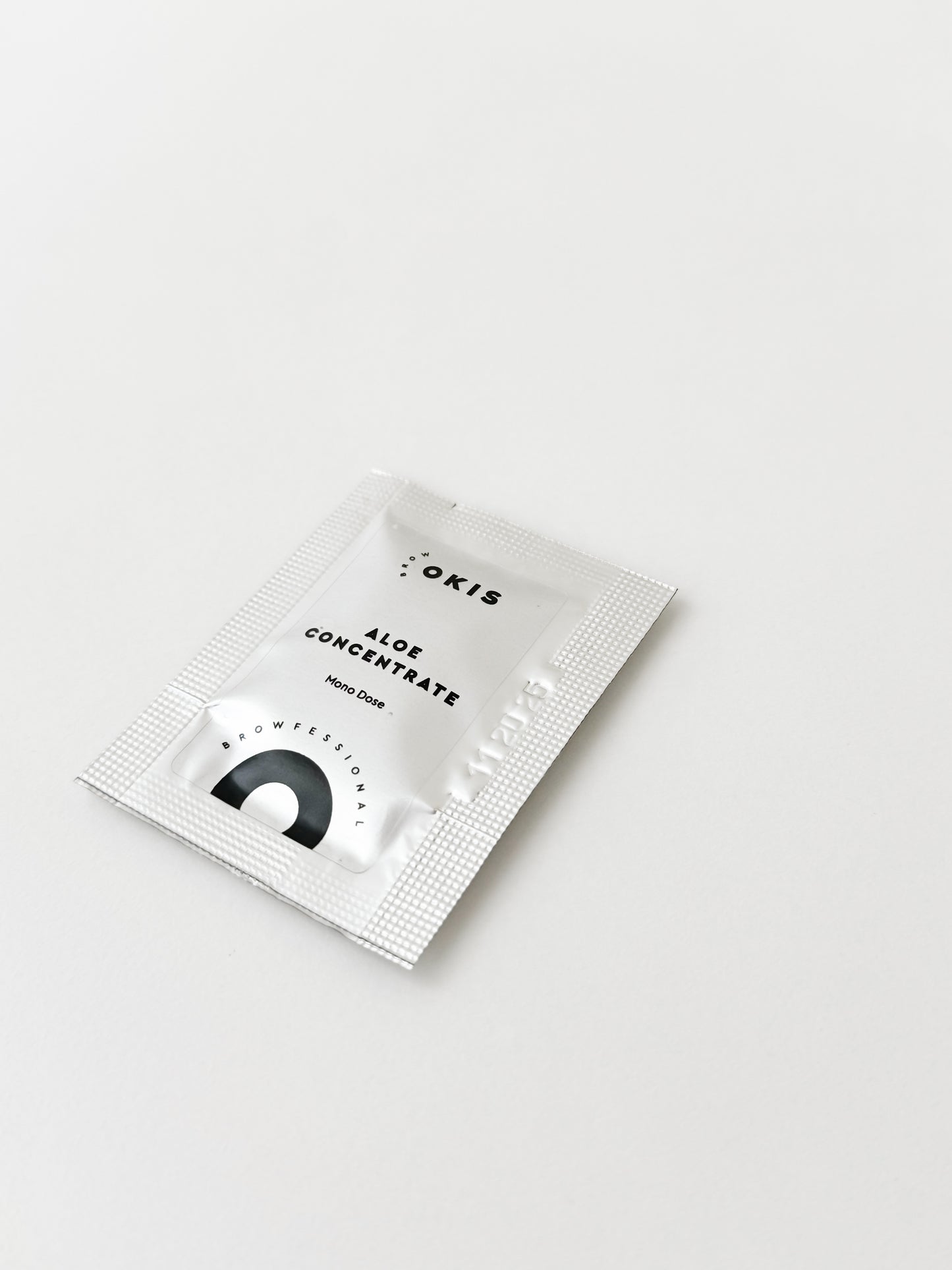 Okis Brow Aloe concentrate for deep moisturizing of eyebrows and eyelashes (sachet), 3 ml