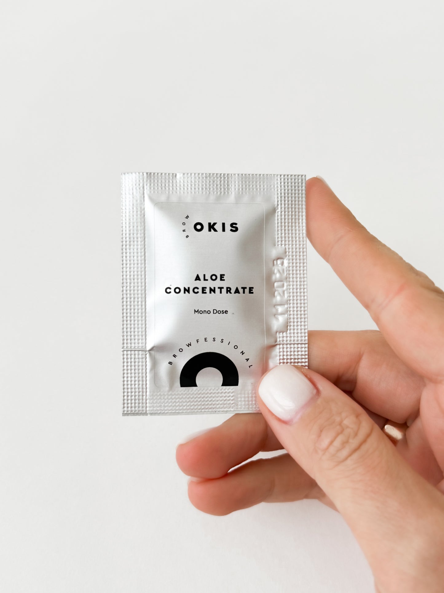 Okis Brow Aloe concentrate for deep moisturizing of eyebrows and eyelashes (sachet), 3 ml