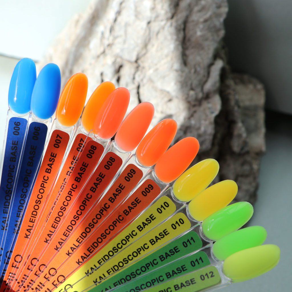 Komilfo 001 Kaleidoscopic Base (red-pink, neon), 8 ml