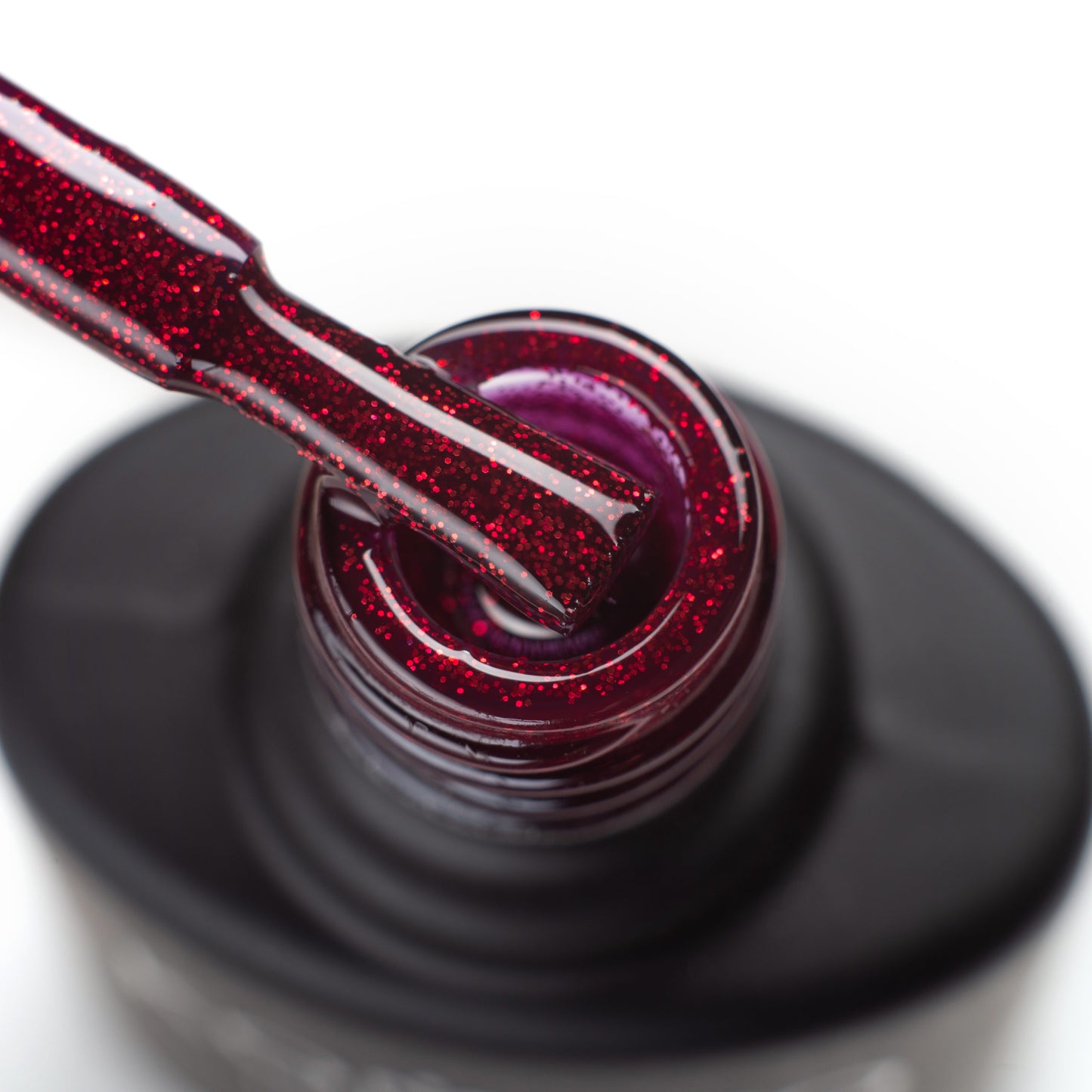 Gel Polish G014 Komilfo Deluxe Red With Fine Glitters, 8 ml
