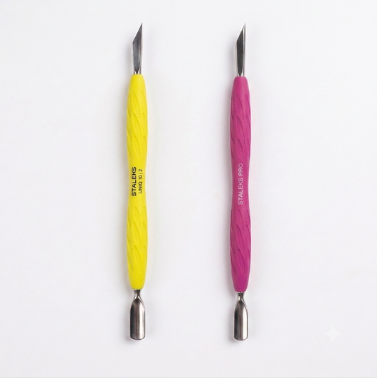 STALEKS Manicure pusher Gummy with silicone handle UNIQ 10 TYPE 2 (rounded narrow and beveled pusher)